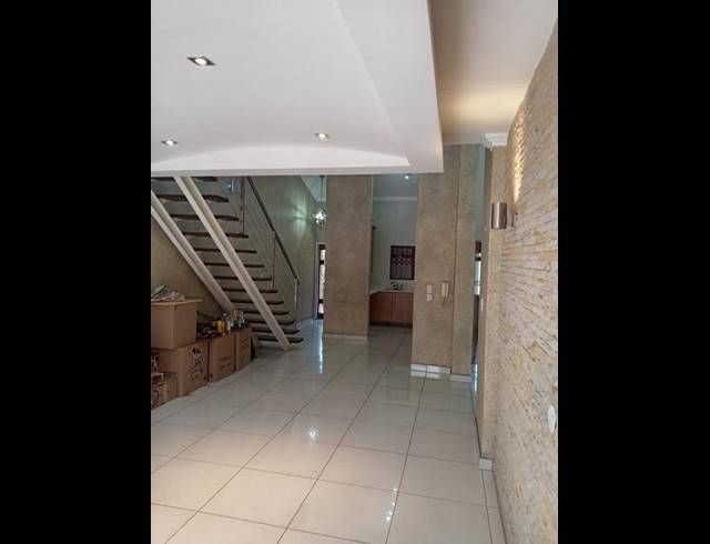 3 BEDROOM PROPERTY TO RENT IN MORNINGSIDE